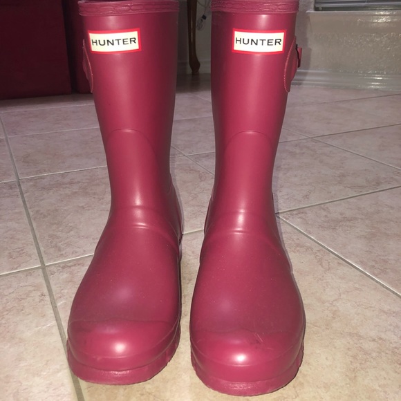 Hunter Shoes - SIZE 9 SHORT PINK HUNTER BOOTS